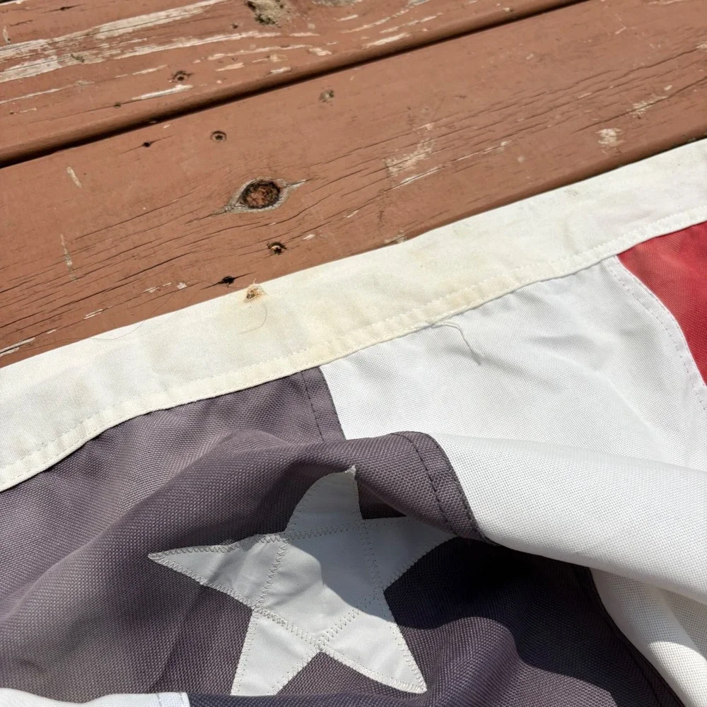 Vintage Pleated Fan Flag Bunting Unisex 68x36 Red White Blue Patriotic Decor‎